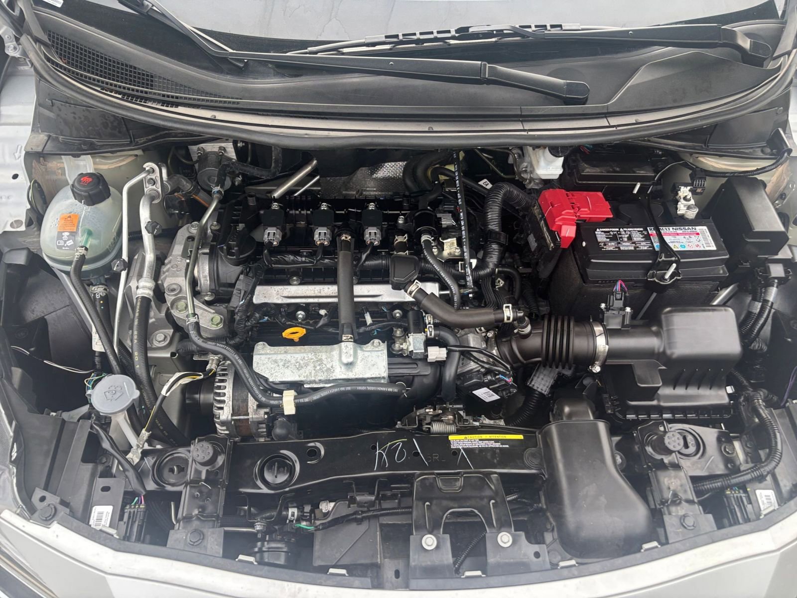 Used 2025 Nissan Versa SV image 30