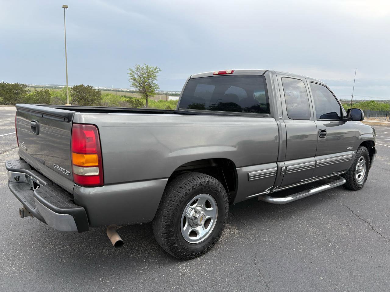 Used 2002 Chevrolet Silverado 1500 LS w/ Heavy Duty Suspension Pkg RWD image 60