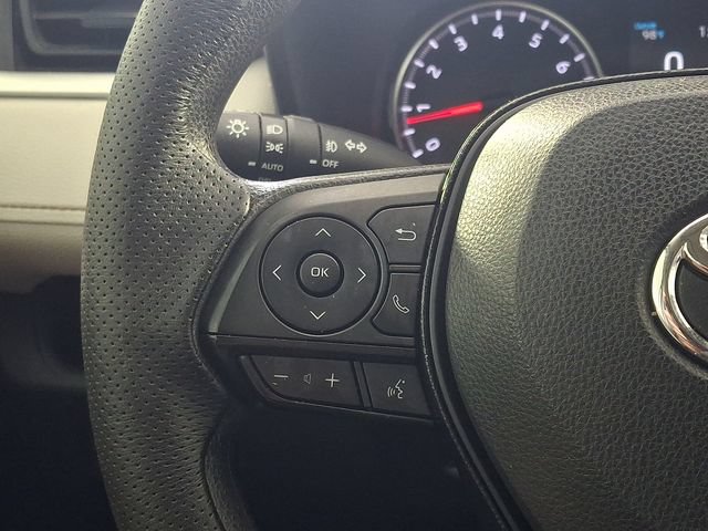 Certified 2021 Toyota RAV4 XLE FWD image 26