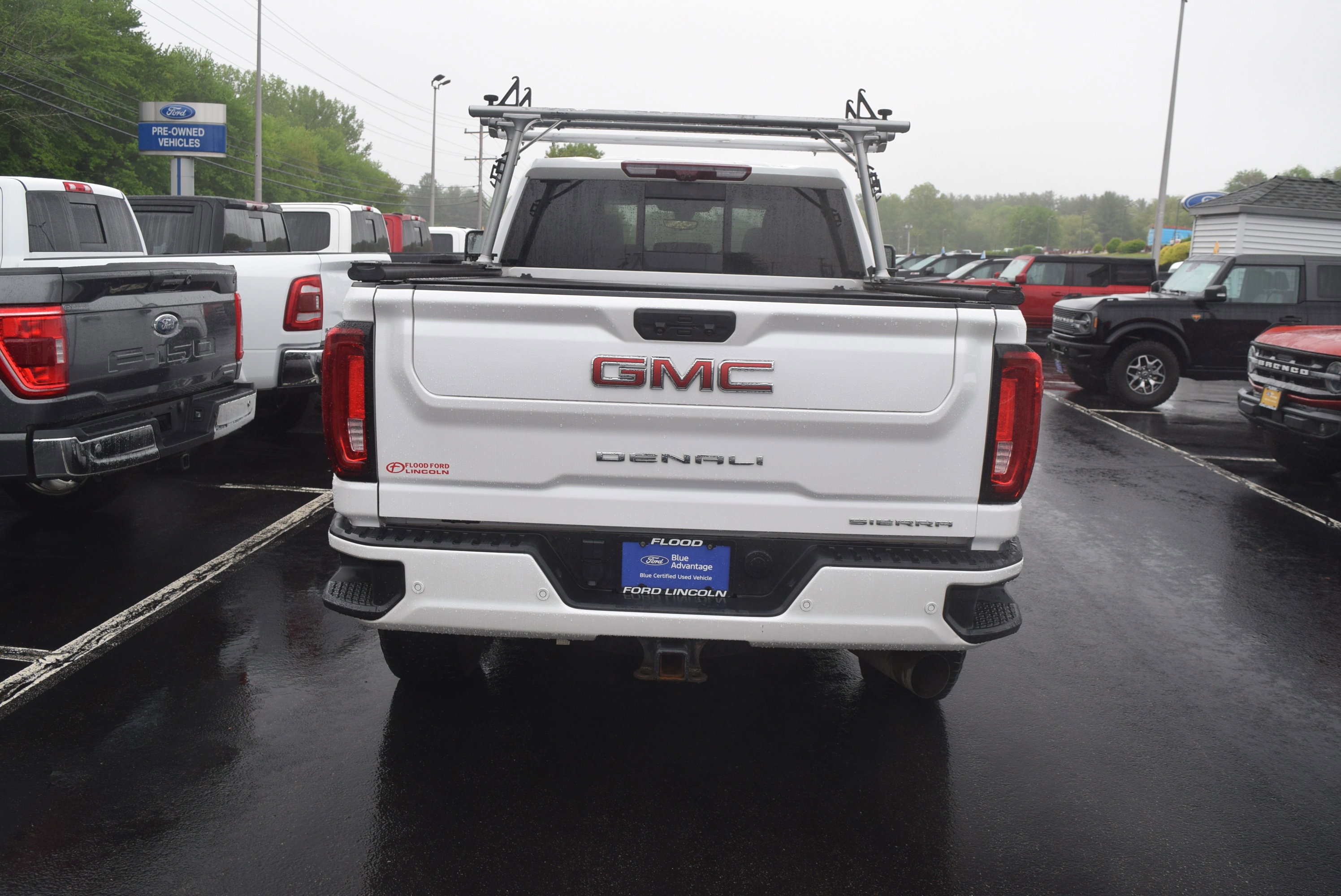 Used 2023 GMC Sierra 2500 Denali w/ Denali Ultimate Package AWD/4WD image 5
