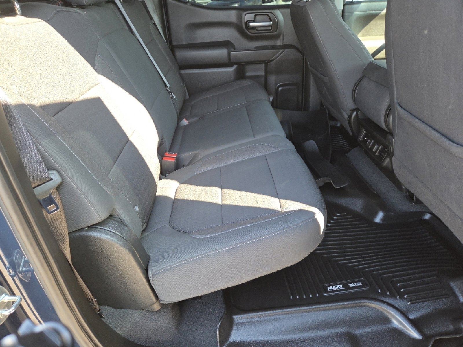 Used 2021 Chevrolet Silverado 1500 LT image 20