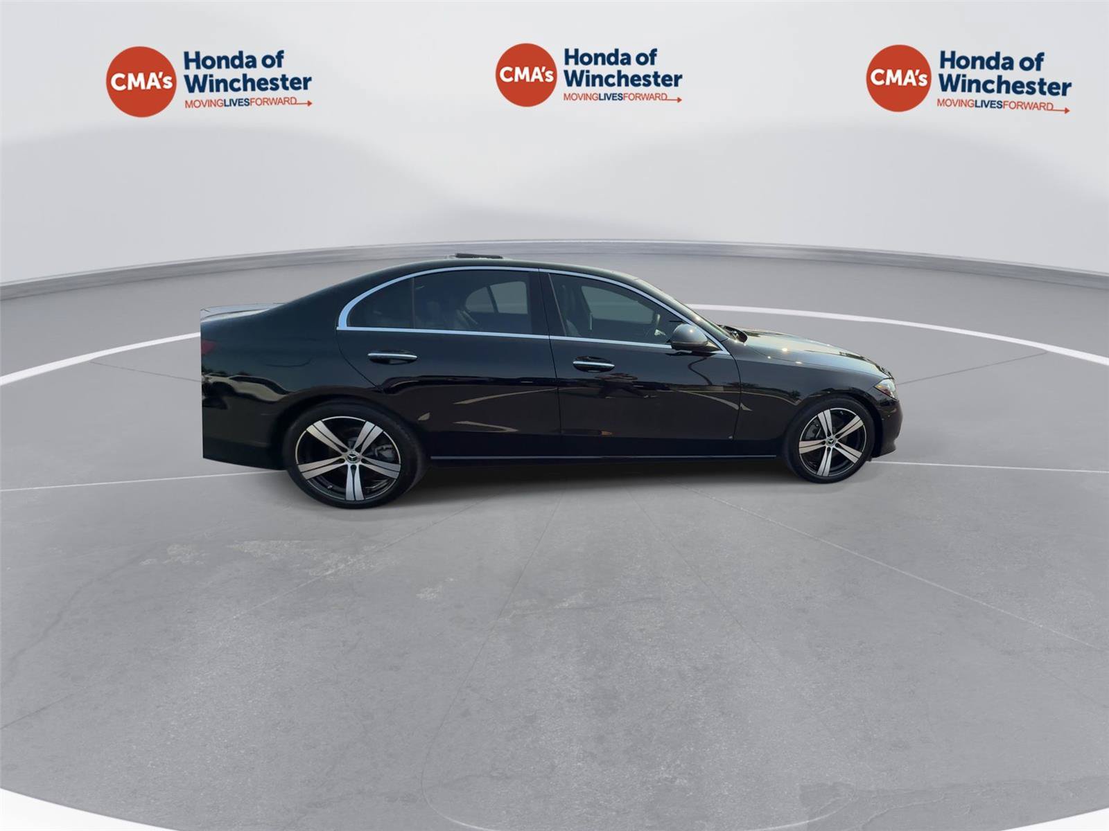 Used 2025 Mercedes-Benz C 300 4MATIC Sedan image 9