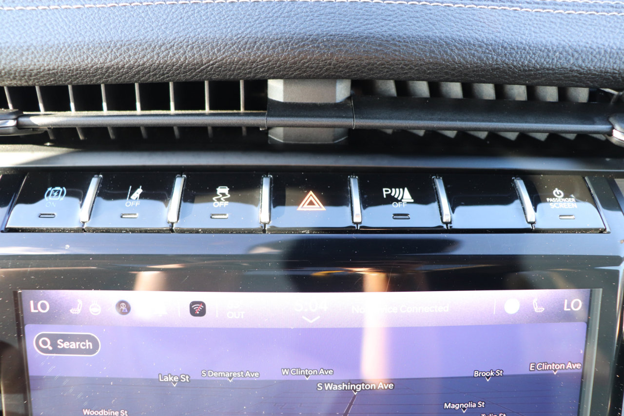 Used 2024 Jeep Grand Cherokee Limited 4xe image 36