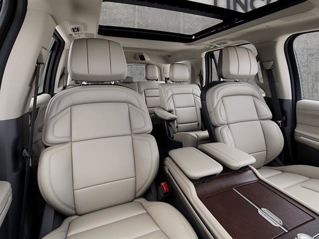 New 2027 Lincoln Navigator Reserve w/ Jet Appearance Package AWD/4WD image 10