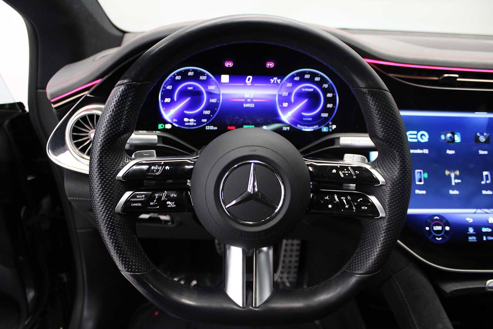 Used 2022 Mercedes-Benz EQS 580 EQS 580 image 21