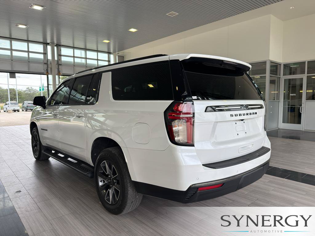 Used 2021 Chevrolet Suburban Z71 w/ Luxury Package AWD/4WD image 7