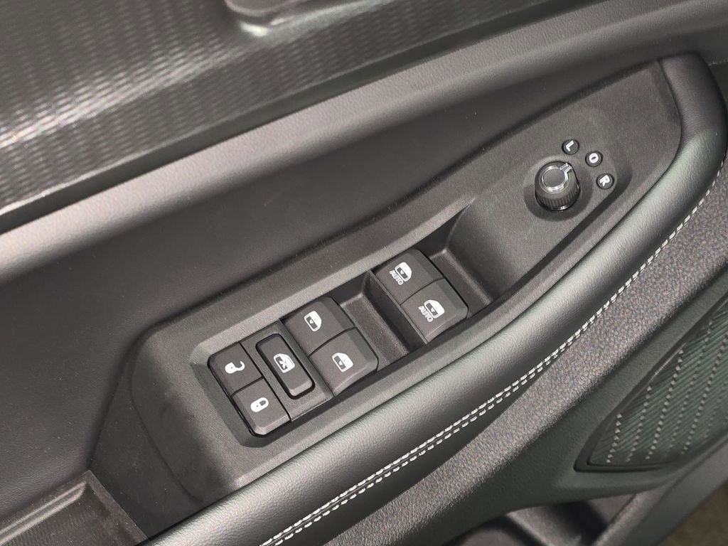 New 2025 Jeep Grand Cherokee Laredo X w/ Trailer Tow Package image 18