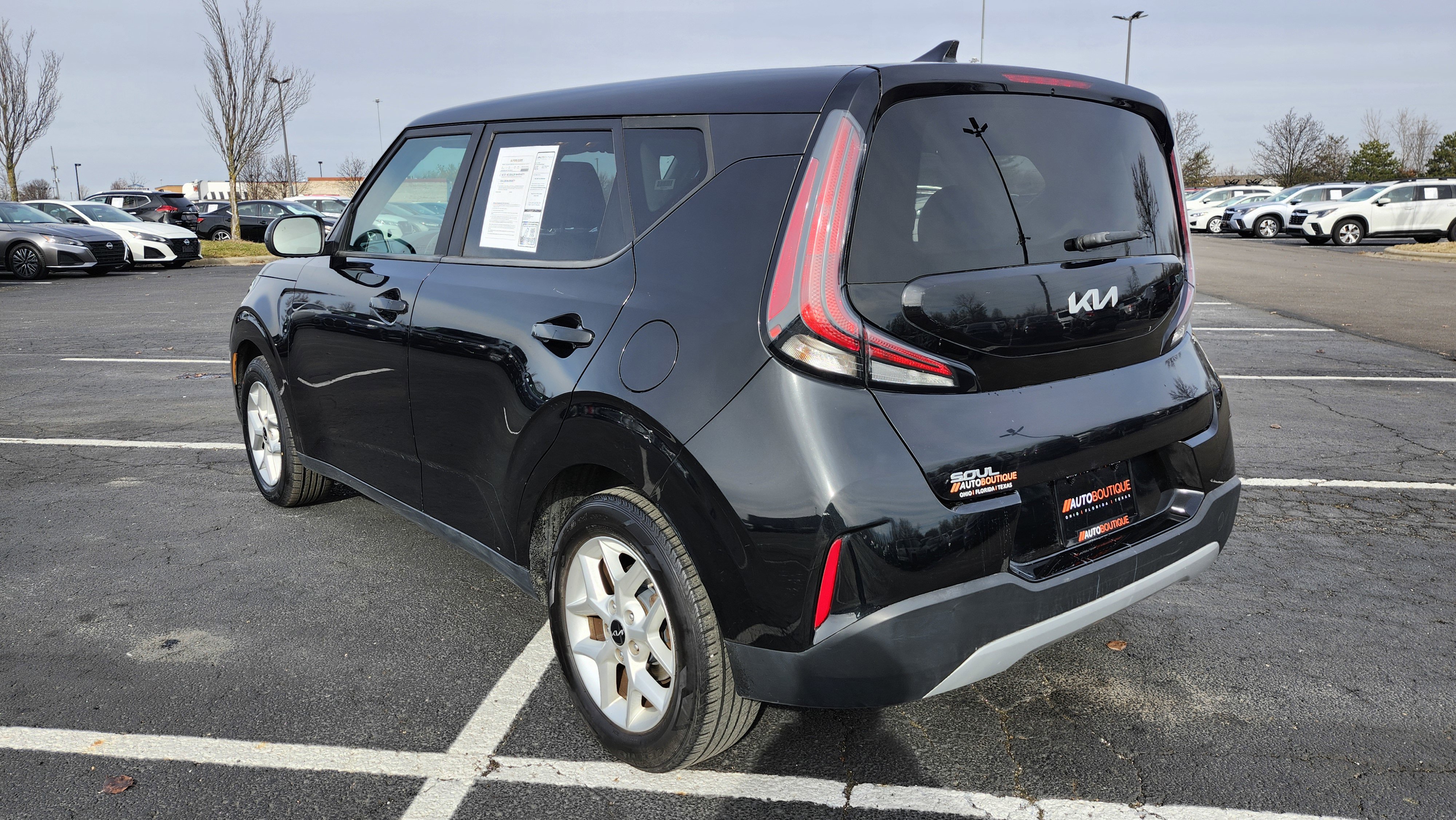 Used 2023 Kia Soul LX w/ Option Group 015 image 14