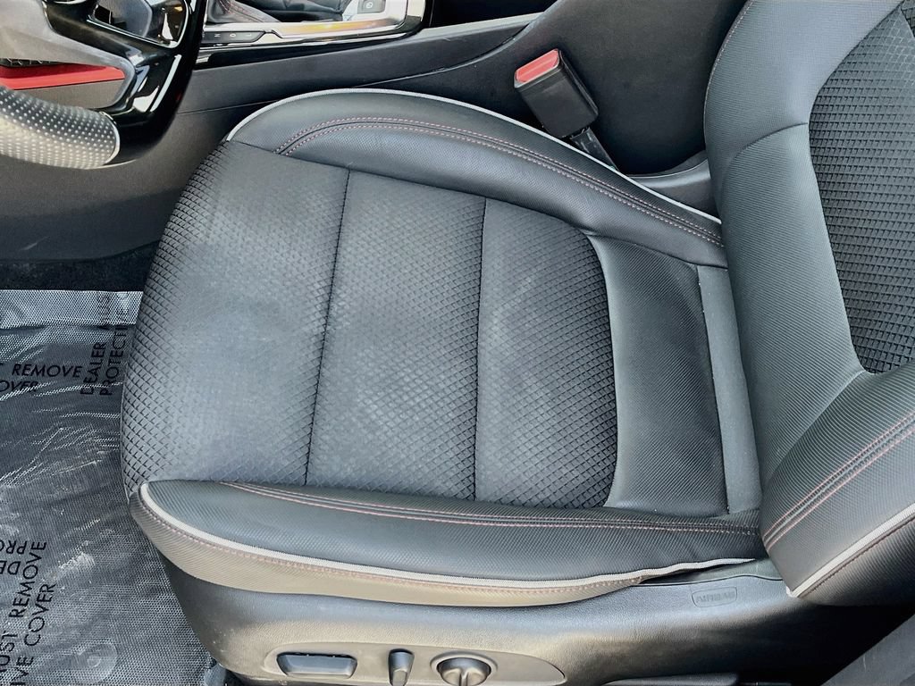 Used 2023 Chevrolet TrailBlazer RS FWD image 18