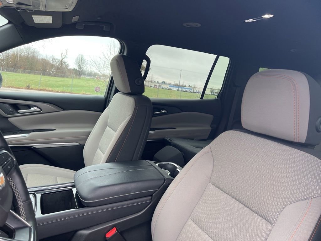 Certified 2025 Chevrolet Traverse LT image 13
