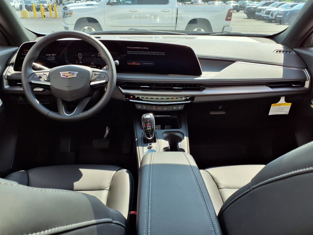 New 2025 Cadillac XT4 Premium Luxury image 6