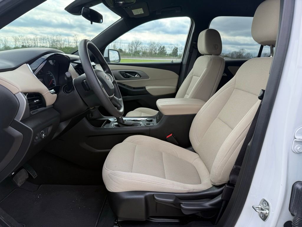 Used 2023 Chevrolet Traverse LS w/ Safety Package image 27
