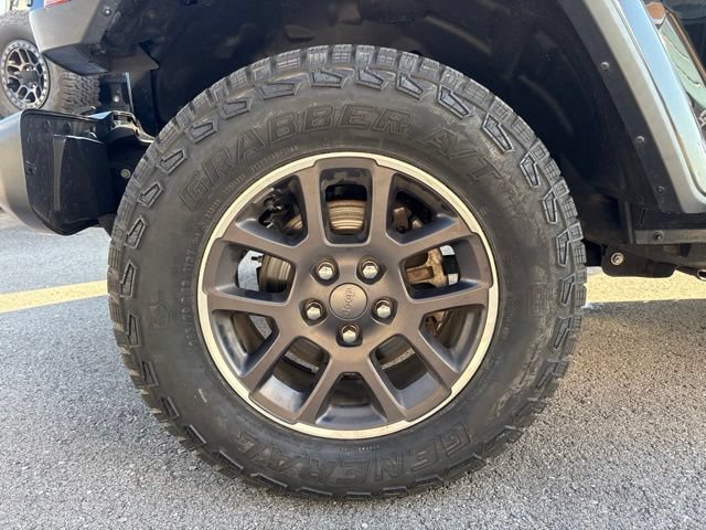 Used 2022 Jeep Gladiator Sport AWD/4WD image 19