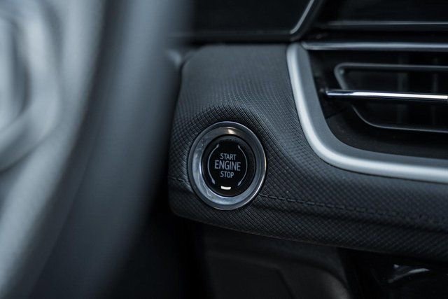 Used 2024 Chevrolet TrailBlazer LT image 22