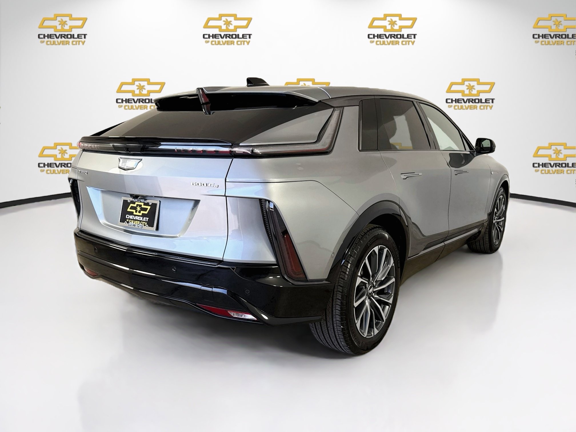 Used 2024 Cadillac Lyriq Sport AWD/4WD image 8