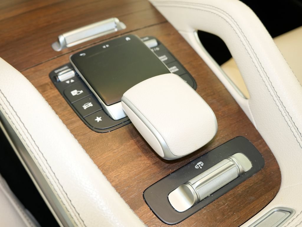 Certified 2022 Mercedes-Benz GLS 450 4MATIC image 26