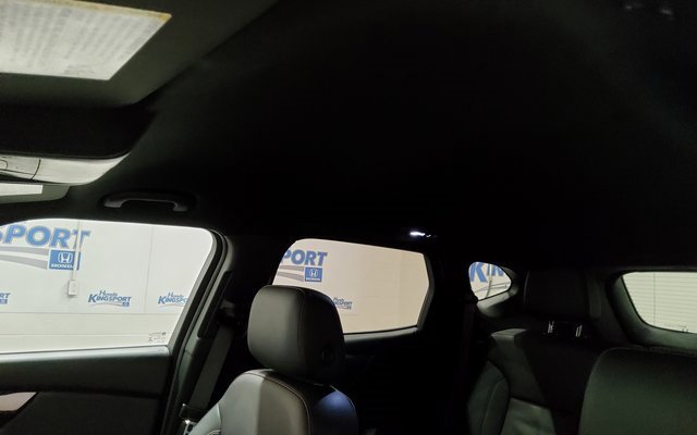 Used 2022 Chevrolet Blazer RS image 34