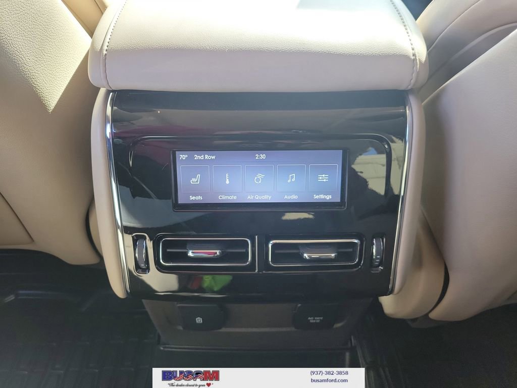 Used 2023 Lincoln Aviator Reserve w/ Equipment Group 201A image 10
