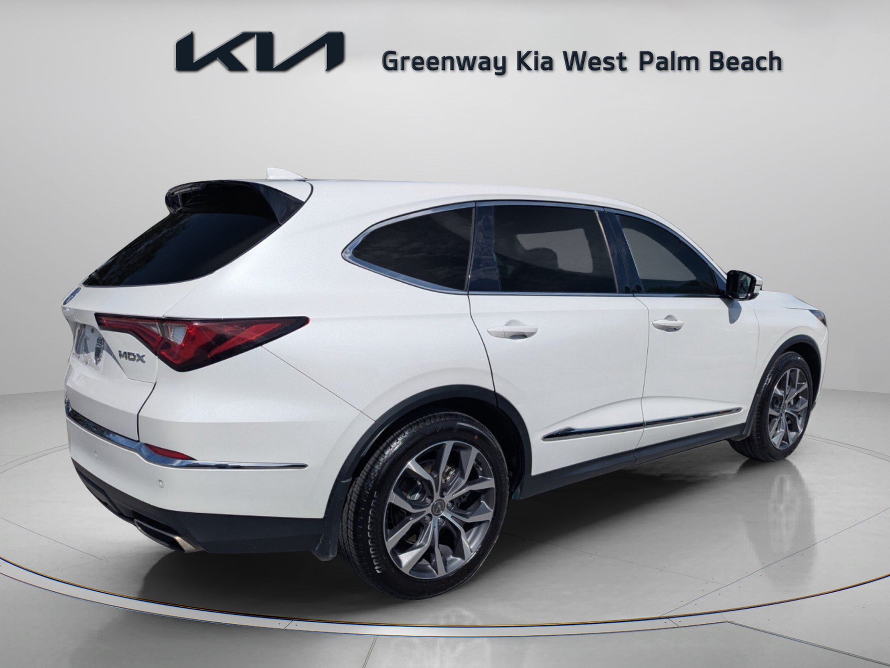 Used 2022 Acura MDX w/ Technology Package FWD image 8
