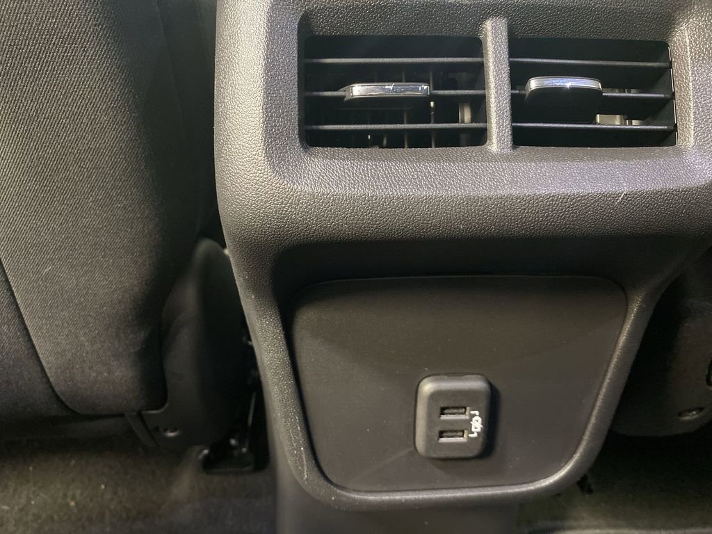 Certified 2023 Chevrolet Equinox LT image 30