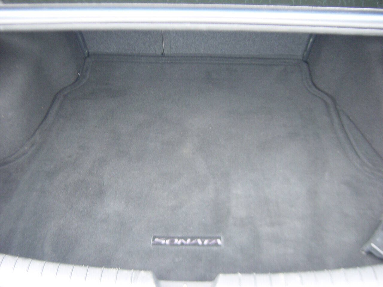 Used 2017 Hyundai Sonata SE FWD image 11