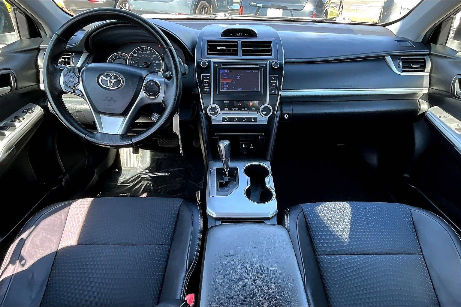 Used 2013 Toyota Camry SE FWD image 15