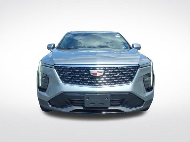 Used 2025 Cadillac XT4 Premium Luxury w/ Technology Package AWD/4WD image 8