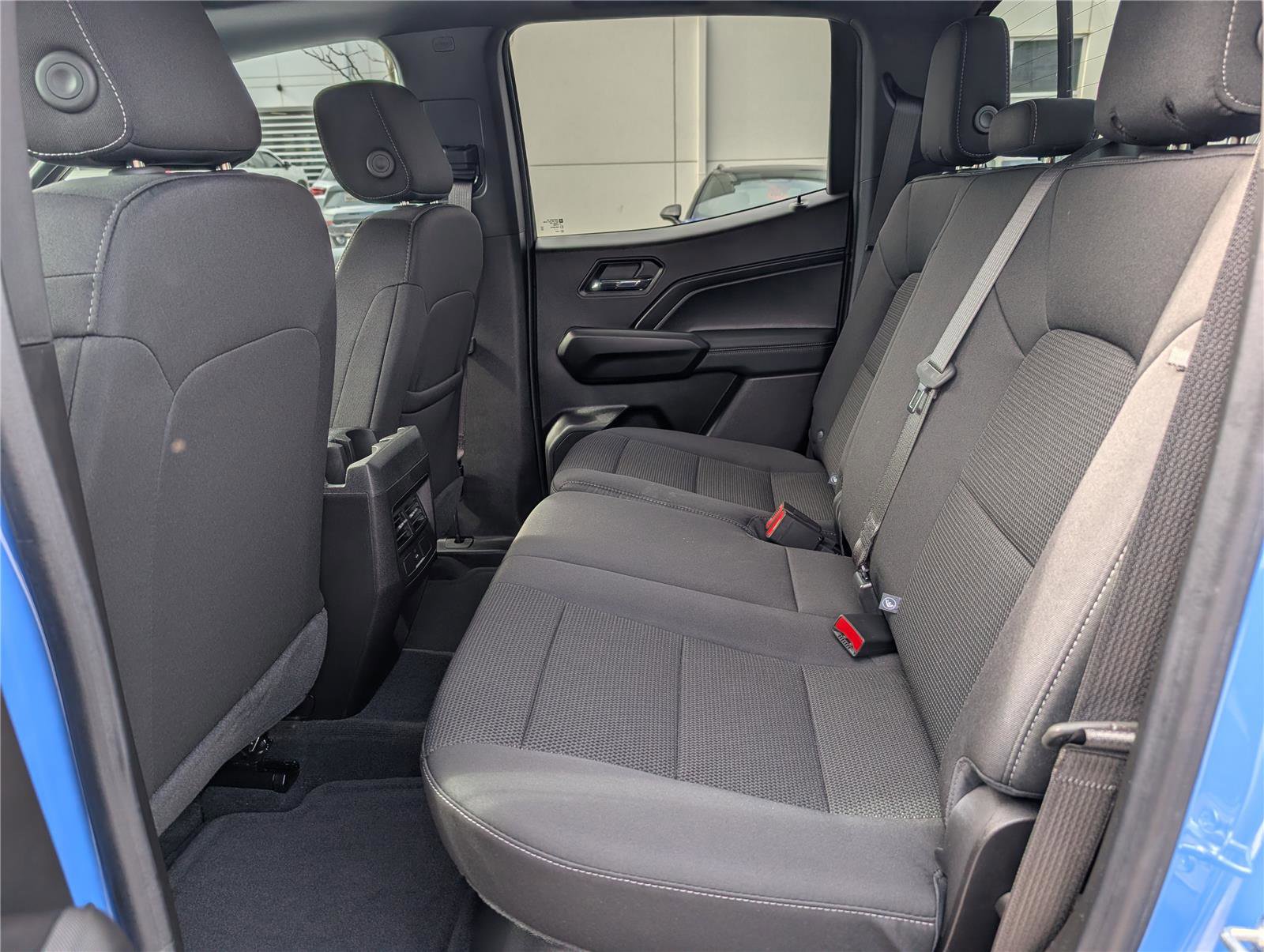 Used 2025 GMC Canyon Elevation w/ Technology Package image 14