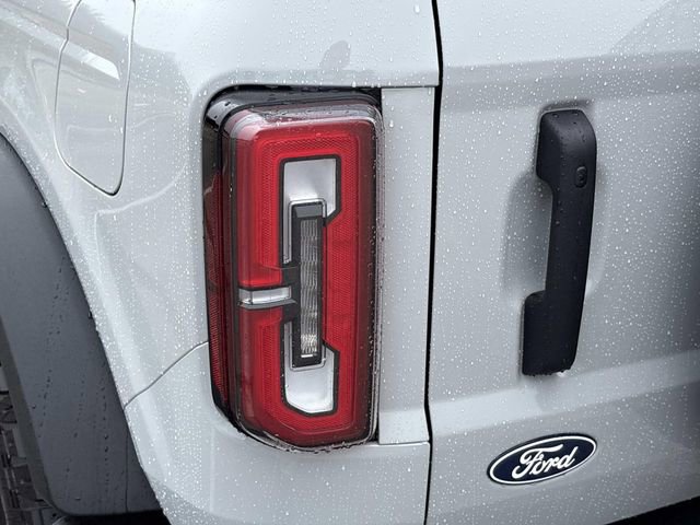 New 2026 Ford Bronco Outer Banks w/ Black Appearance Package image 12