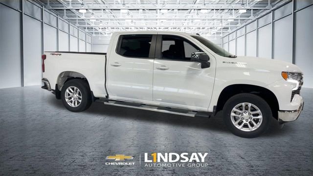 Used 2023 Chevrolet Silverado 1500 LT image 3