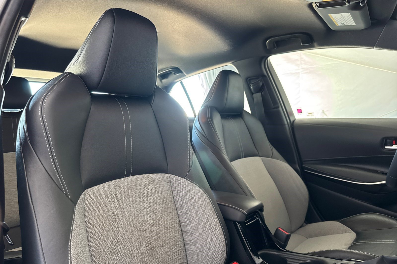 Certified 2019 Toyota Corolla XSE FWD image 31