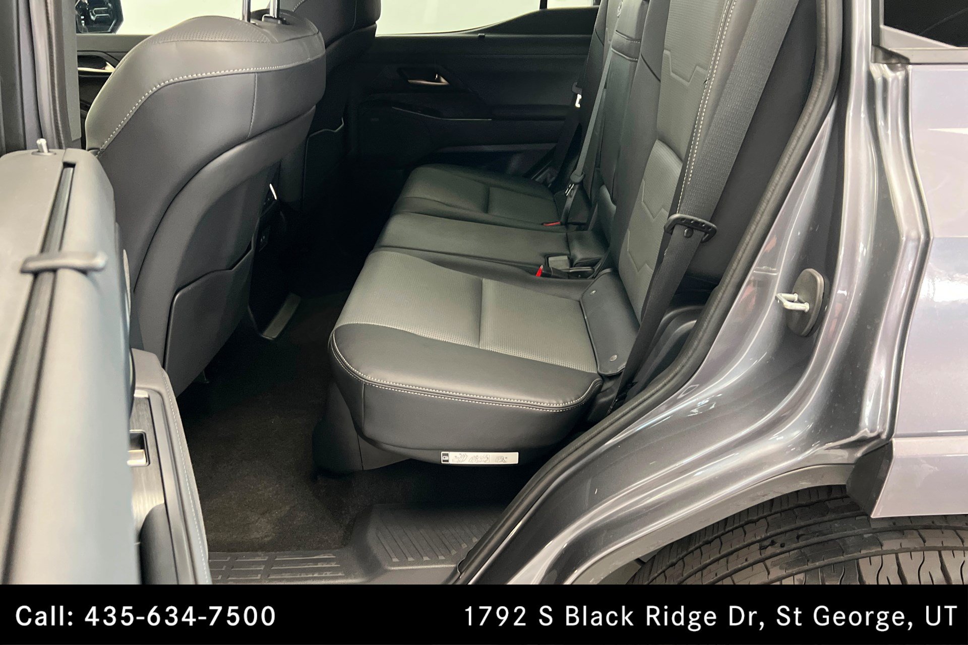 Used 2024 Lexus GX 550 w/ Accessory Package (Z1) AWD/4WD image 22