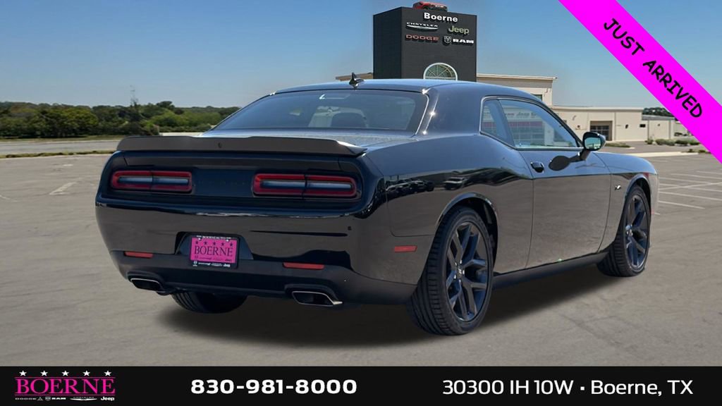 Used 2023 Dodge Challenger R/T w/ Plus Package image 7