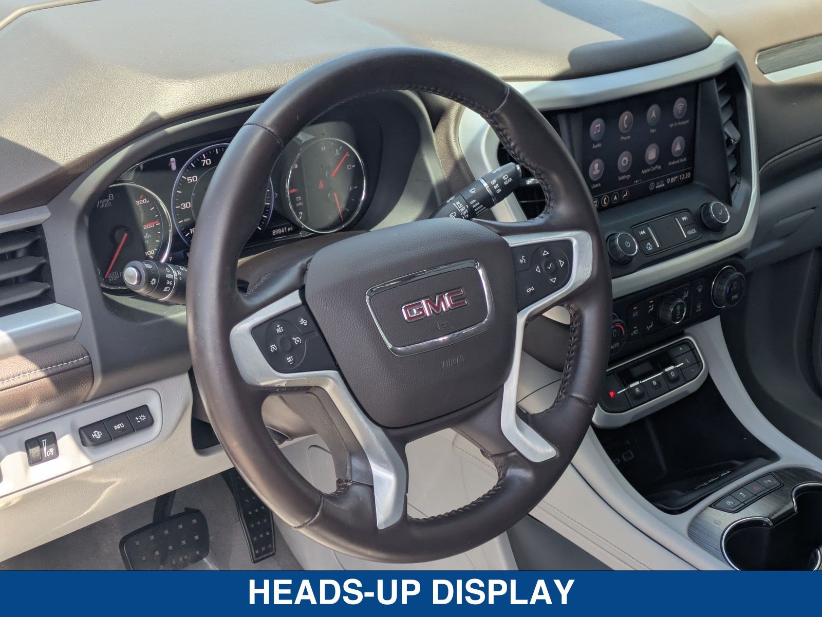 Used 2020 GMC Acadia SLT w/ Driver Alert Package II FWD image 24