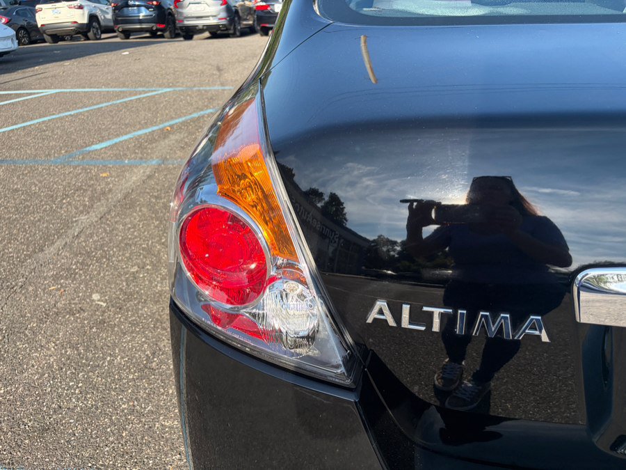 Used 2011 Nissan Altima 2.5 S FWD image 25