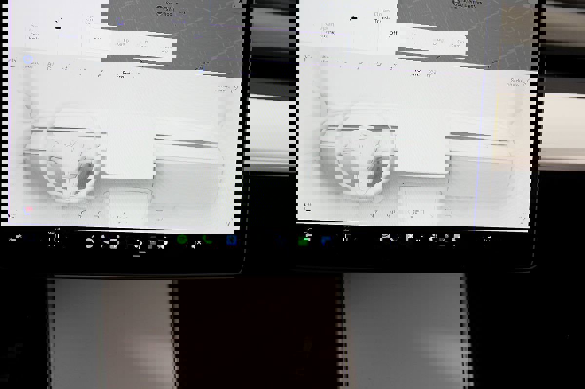 Used 2020 Tesla Model Y Long Range image 30