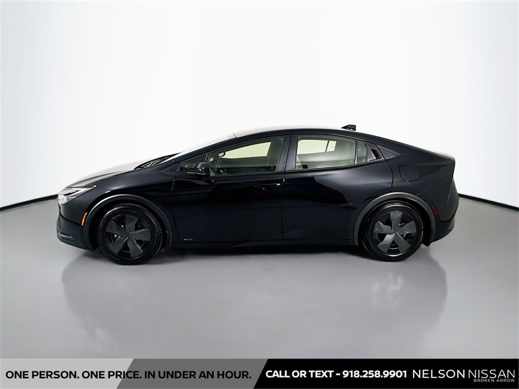 Used 2024 Toyota Prius LE image 8