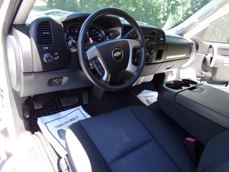 Used 2011 Chevrolet Silverado 1500 LT AWD/4WD image 19