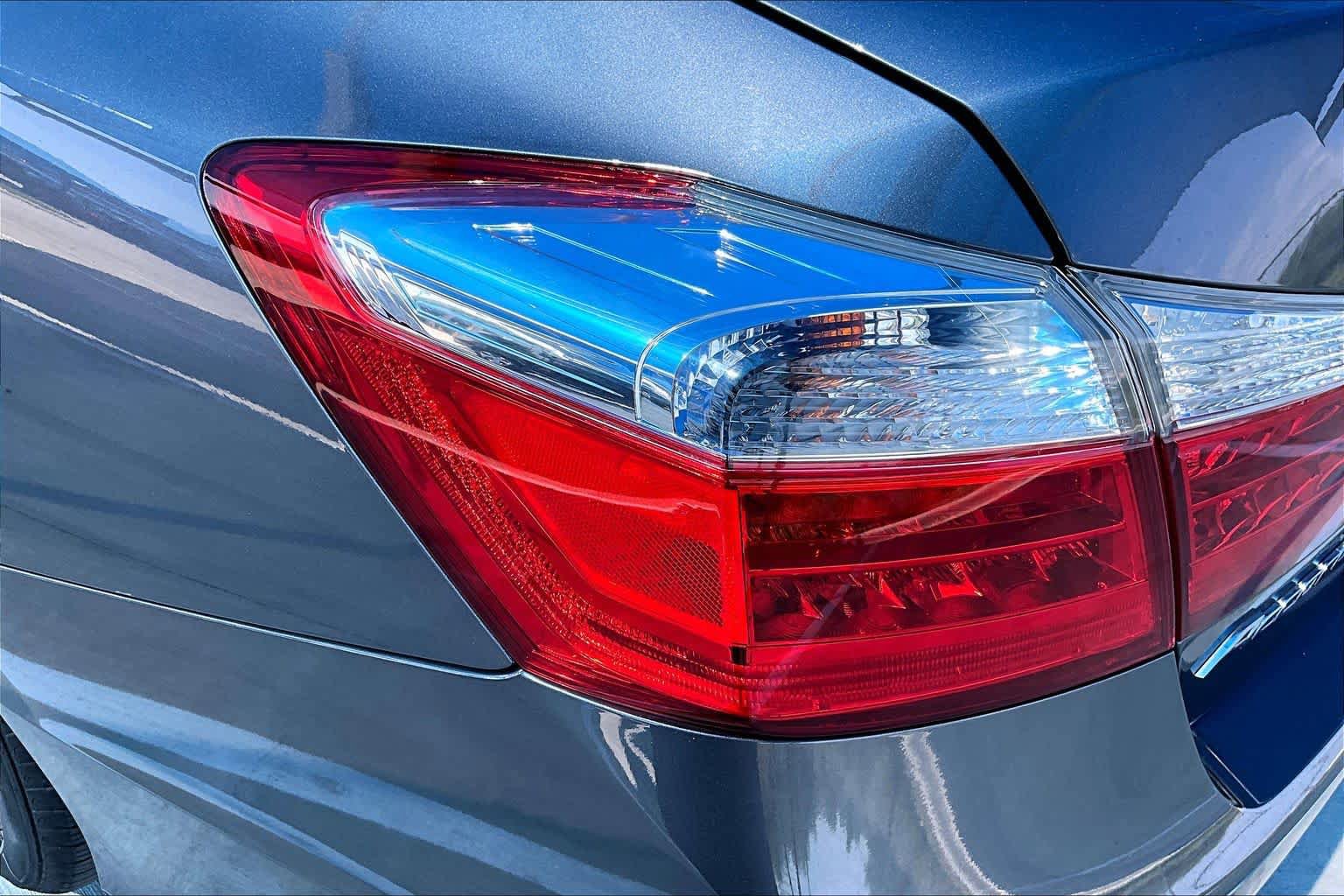 Used 2014 Honda Accord EX-L image 28