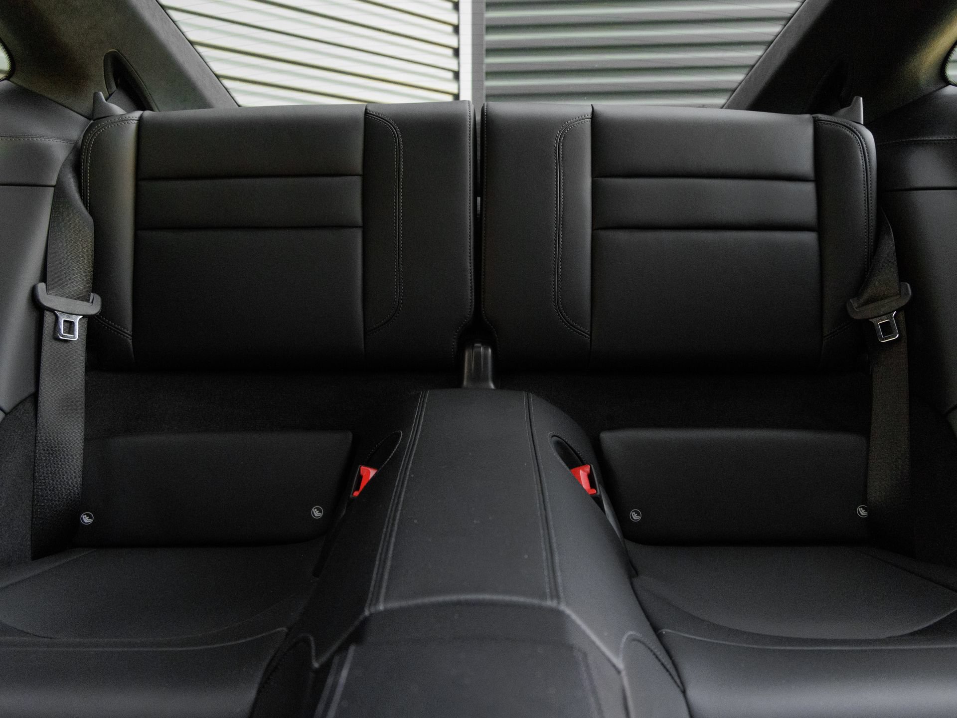 Certified 2025 Porsche 911 Carrera GTS RWD image 27