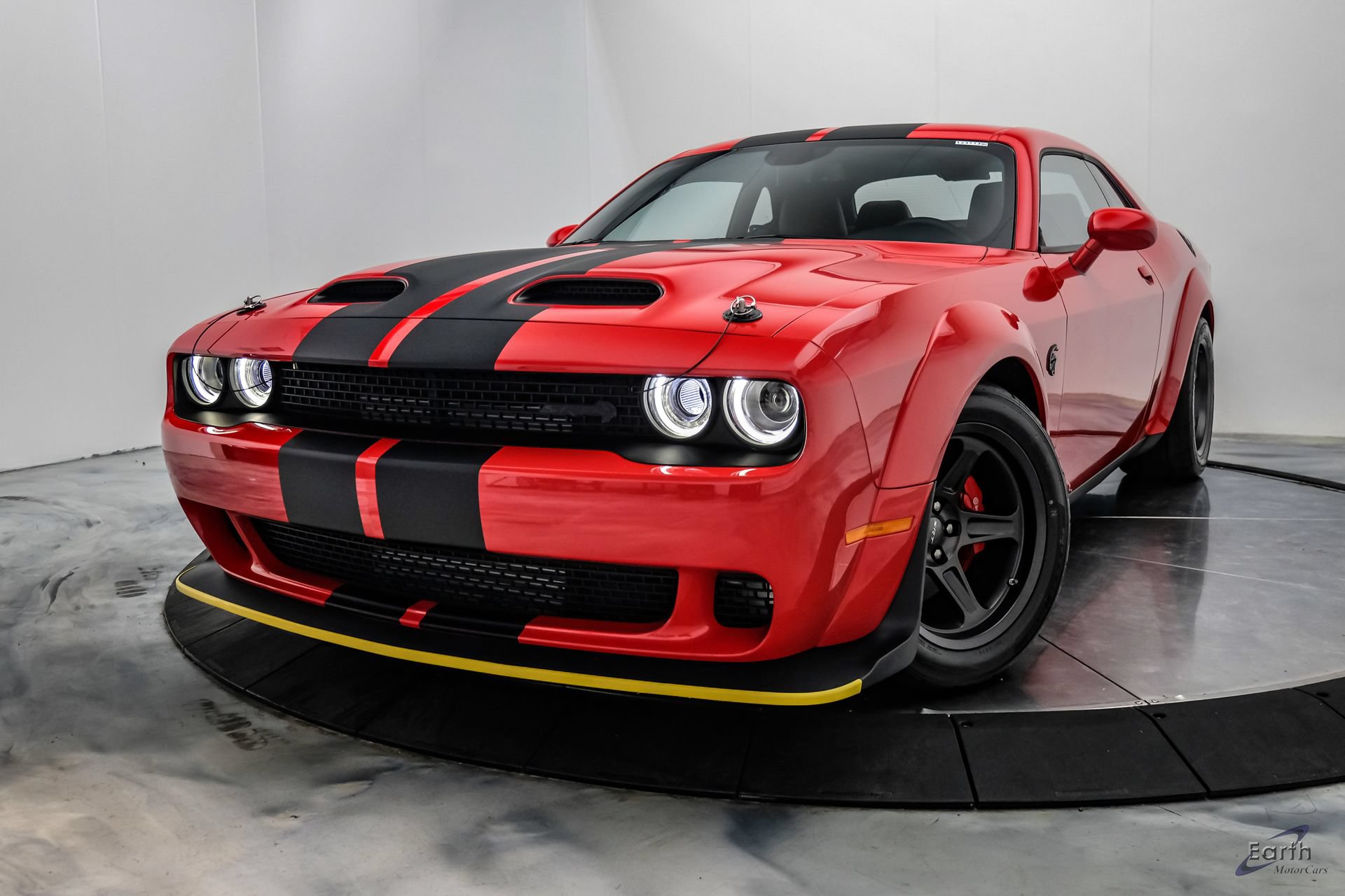 Used 2022 Dodge Challenger SRT Super Stock RWD image 5