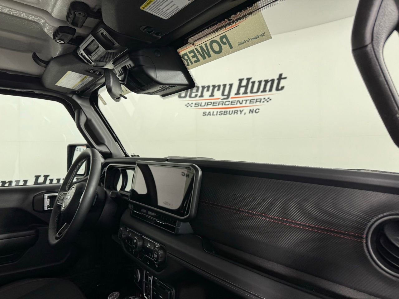 Used 2025 Jeep Wrangler Unlimited Rubicon image 31