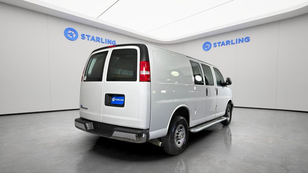 Used 2024 Chevrolet Express 2500 w/ Driver Convenience Package image 14