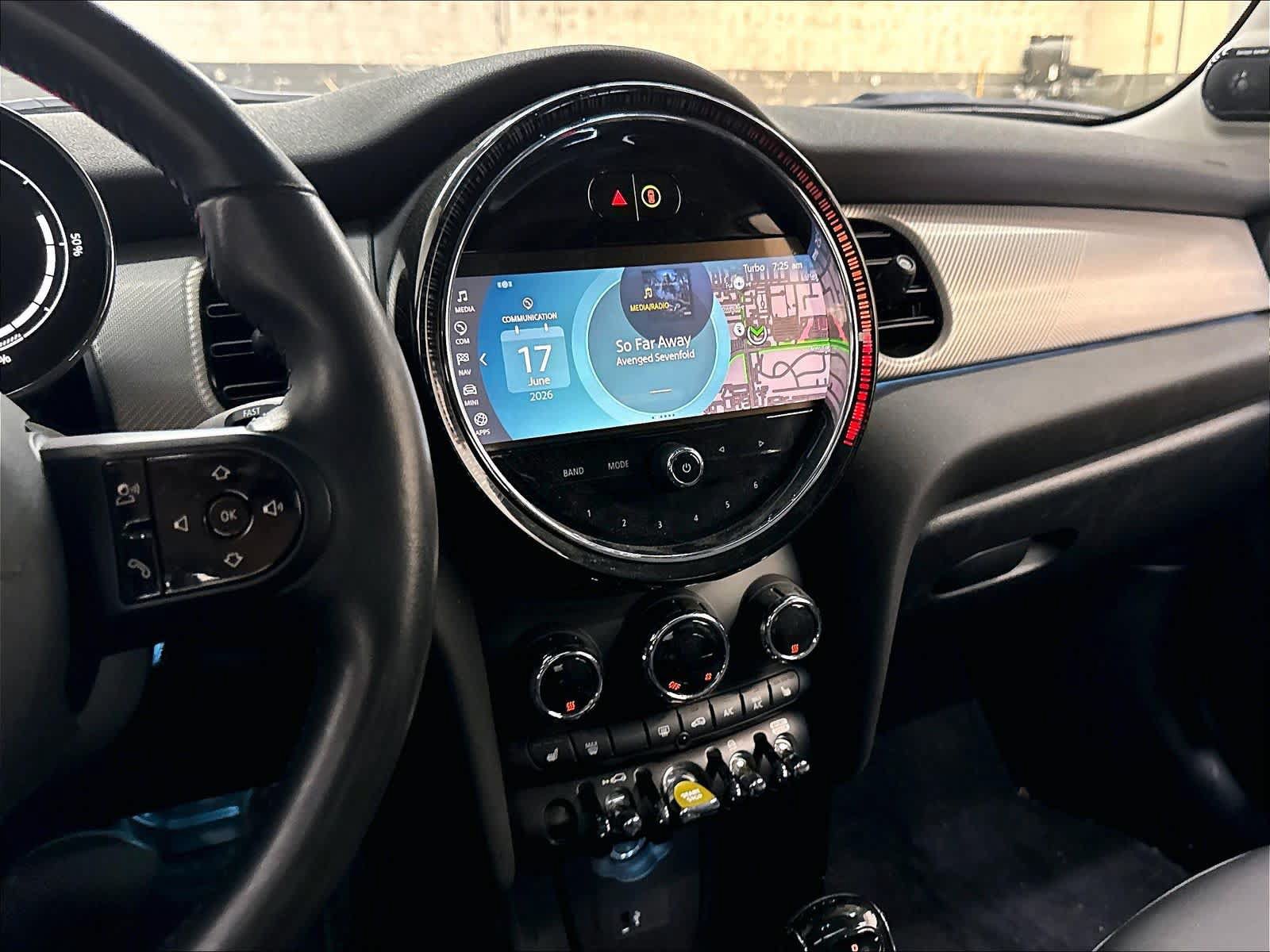 Used 2024 MINI Cooper SE FWD image 9