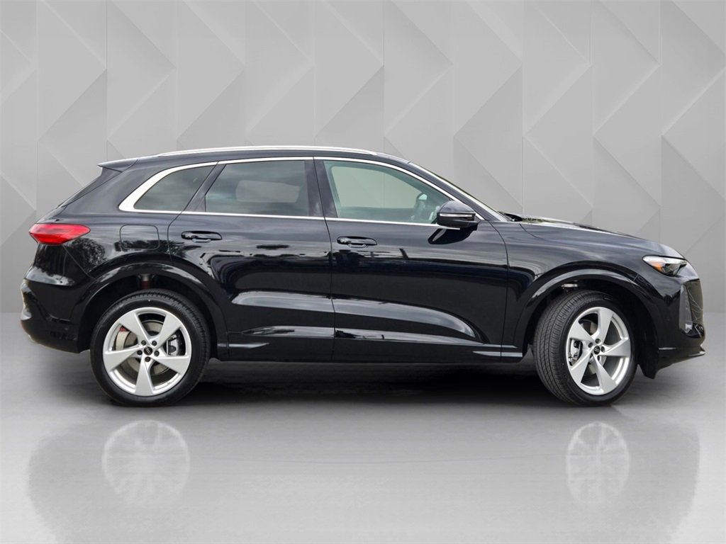 New 2025 Audi Q5 Premium Plus image 3