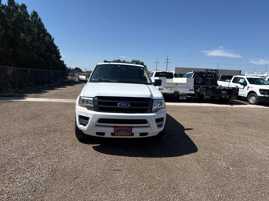 Used 2017 Ford Expedition Limited w/ Equipment Group 301A AWD/4WD image 9