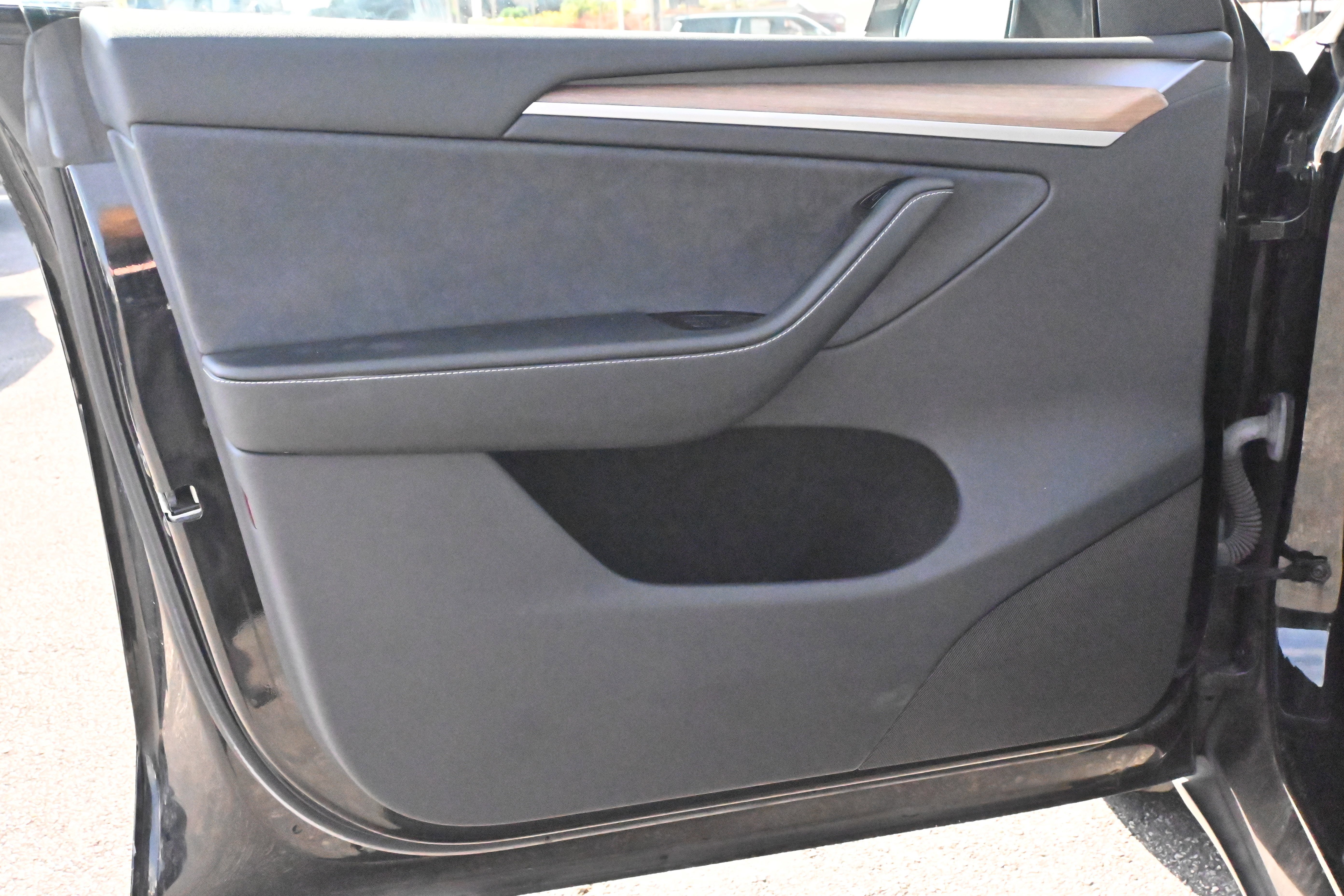 Used 2023 Tesla Model Y Long Range image 26