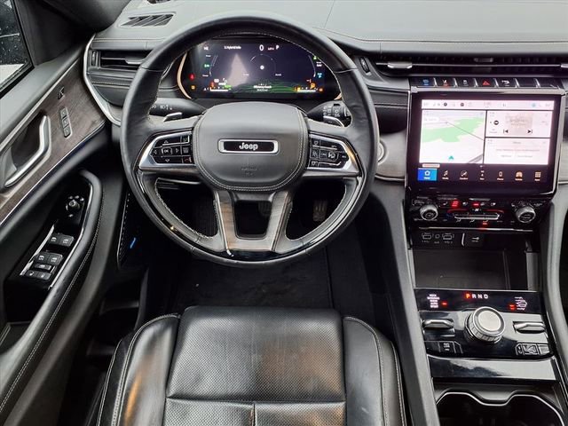 Used 2022 Jeep Grand Cherokee Overland w/ Advanced Protech Group III image 6