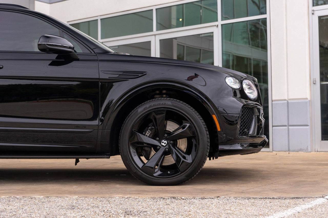 Certified 2024 Bentley Bentayga AWD/4WD image 6