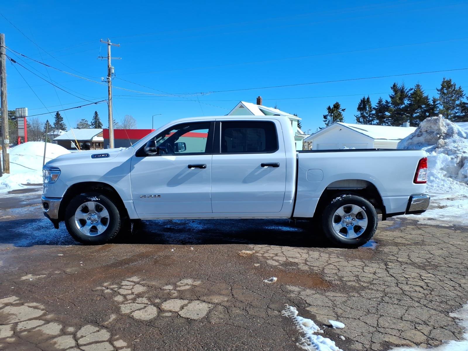 Used 2023 RAM 1500 Big Horn AWD/4WD image 2